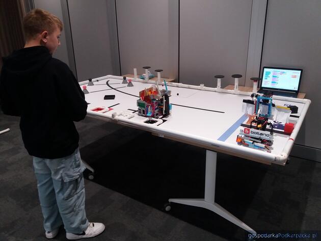 Zobacz roboty, drukarki 3D i laboratoria. Trwa Dzień Funduszy Europejskich w PCI