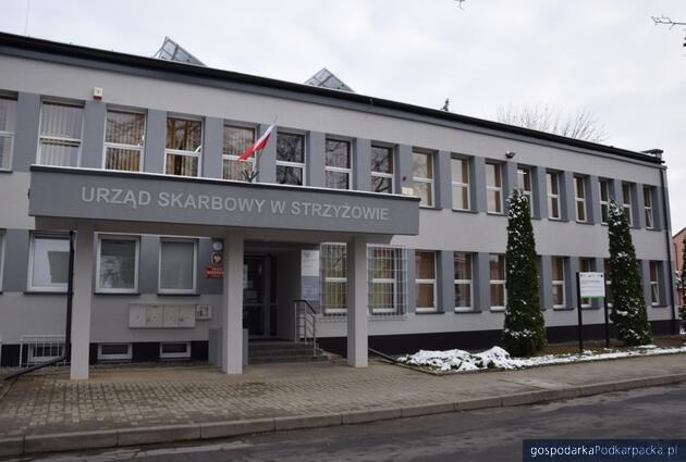 test Rose na nowo zagospodaruje otoczenie budynku strzyżowskiej skarbówki