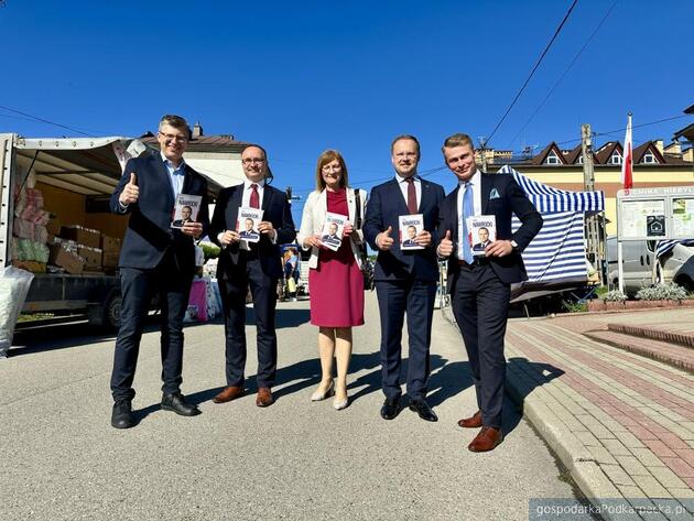 test Ewa Leniart, Marcin Warchoł i wicemarszałek Karol Ożóg popierają Nawrockiego