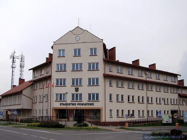 test Fot. Starostwo powiatowe w Kolbuszowej (Przemysław Czopor - wikipedia.org)
