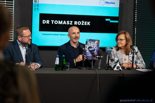 Od lewej Michał Tabisz, Tomasz Rożek i Małgorzata Jarosińska-Jedynak