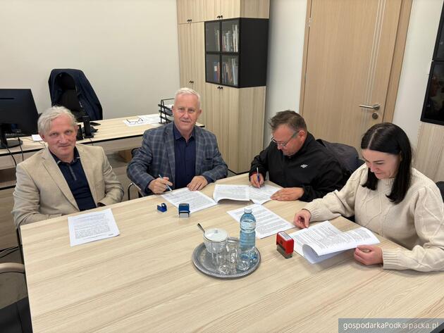 test Umowa na I etap budowy kładki nad Jeziorem Solińskim w Polańczyku podpisana