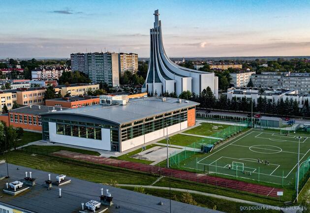 Nowa hala sportowa w Mielcu