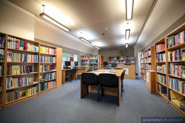W uniwersyteckim Collegium Medicum otwarto oddział Głównej Biblioteki Lekarskiej