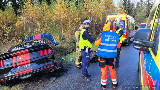 Wypadek z udziałem mustanga. Aż sześć osób rannych