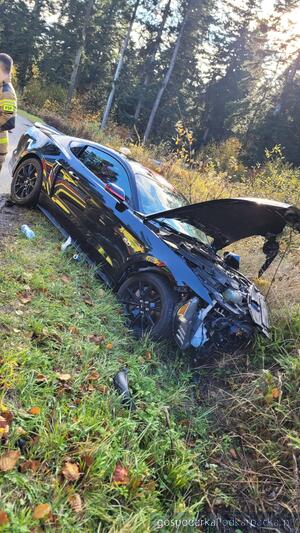 Wypadek z udziałem mustanga. Aż sześć osób rannych