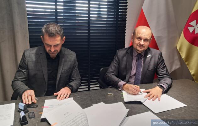 test Umowa na rewitalizację zabytkowego parku w Zaczerniu już podpisana