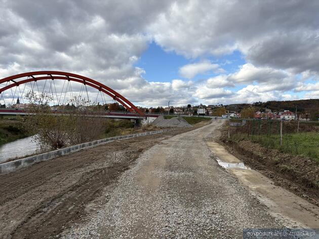 Trwa zagospodarowywanie strzyżowskich bulwarów