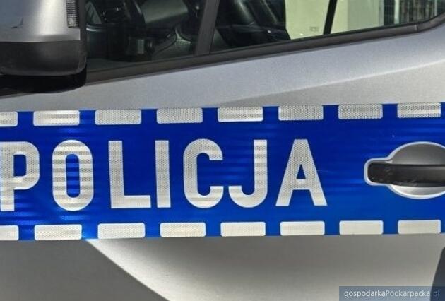 Tragedia w Sanoku. Nie żyją dwie osoby, ranni policjanci i strażak