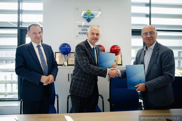 test Pierwsza umowa realizacyjna II etapu projektu „Rozwój Krośnieńśkiego Klastra Energii”