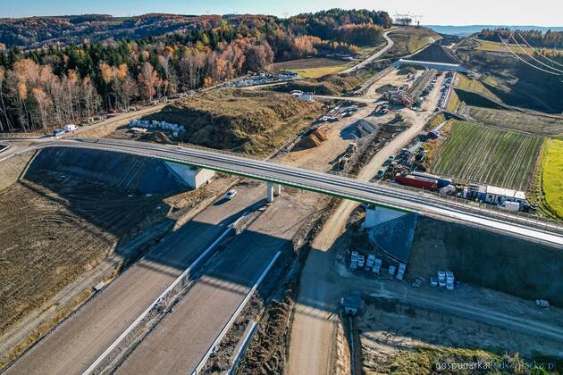 Wiadukt na drodze Połomia - Glinik Charzewski nad ekspresówką S19 już gotowy 