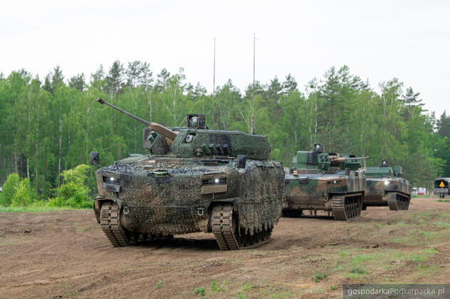 test Umowa WB Electronics z Hutą Stalowa Wola na 1,2 miliarda z złotych