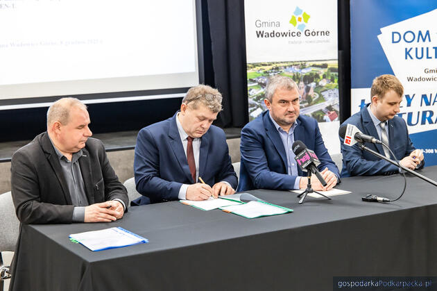 test Dwie strategiczne umowy dotyczące rozwoju sieci drogowej powiatu mieleckiego