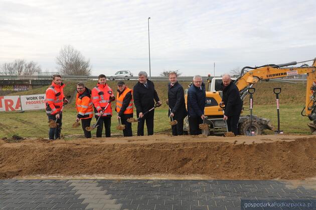 test Rozpoczyna się budowa mostu na Wisłoku w Dąbrówkach k. Łańcuta