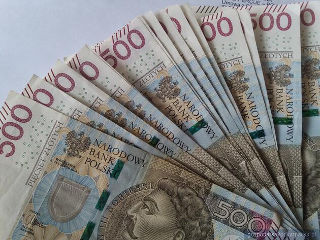 Wyrok za wyłudzenia metoda &bdquo;na policjanta&rdquo;