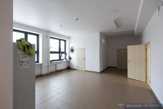 Rozbudowa Szkoły Podstawowej nr 21 przy ul. Miodowej w Rzeszowie powinna zakończyć się już w maju