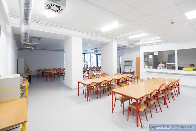 Rozbudowa Szkoły Podstawowej nr 21 przy ul. Miodowej w Rzeszowie powinna zakończyć się już w maju