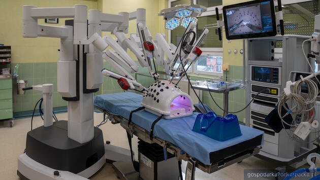 Uniwersytecki Szpital Kliniczny uruchomił drugi system chirurgii robotycznej da Vinci