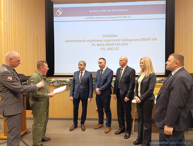 PZL Mielec z certyfikatem WLW - Władz Lotnictwa Wojskowego