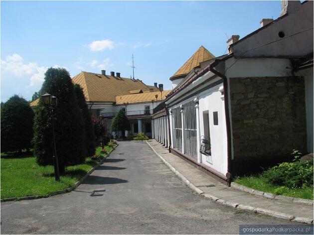 Zamek Kmitów w Lesku