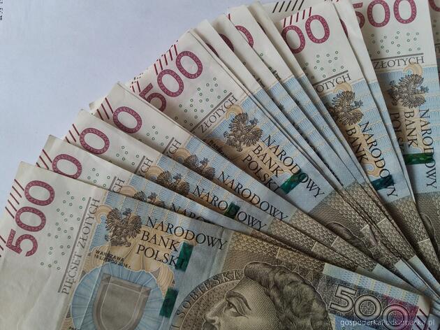 test Spada liczba dłużników. Podkarpackie na tle kraju