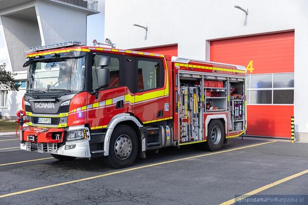 Nowy pojazd strażak&oacute;w z Lotniska Rzesz&oacute;w-Jasionka