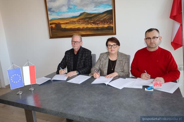 Rozpoczyna się budowa platformy widokowej w Chyczkach