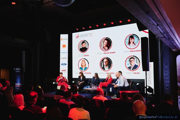 Między faktem a fałszem: jak weryfikować rzeczywistość w cyfrowym świecie? XXVI Kongres Public Relations w Rzeszowie