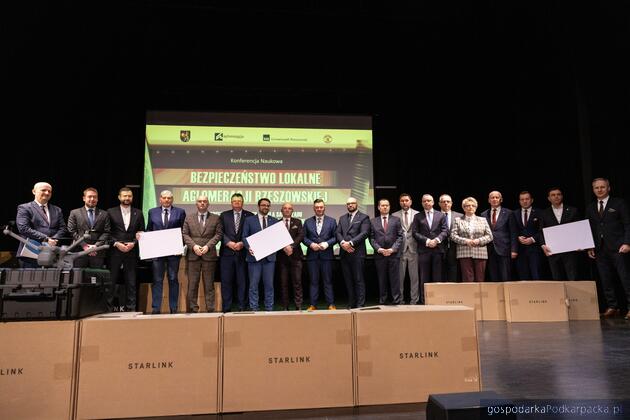 Starlinki dla samorząd&oacute;w Aglomeracji Rzeszowskiej