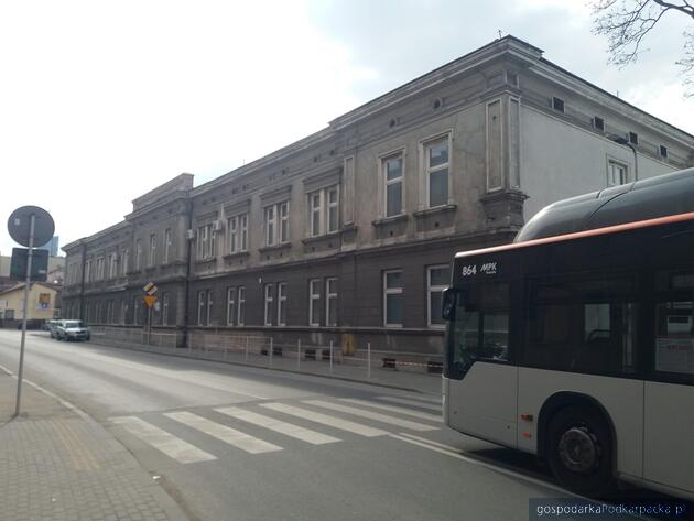 JNS opracuje projekt przebudowy budynku przy ul. Batorego 9 w Rzeszowie