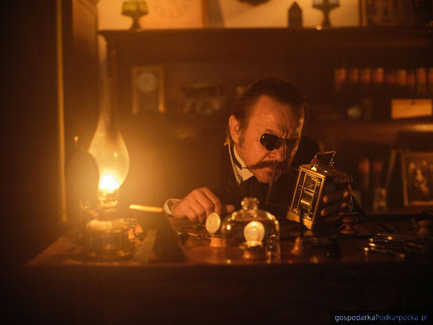 test Bartłomiej Topa w roli zegarmistrza. Fot. Patryk Sawicki
