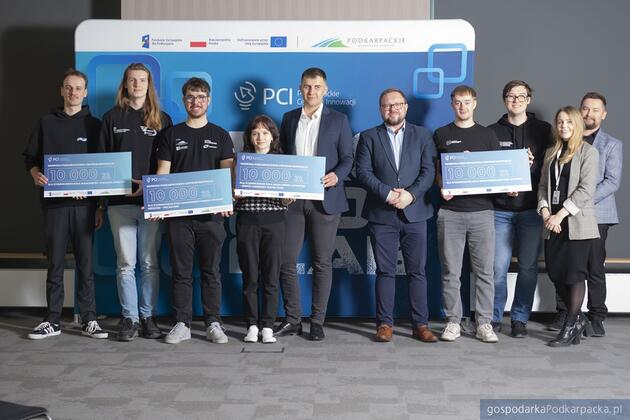 test Nagrody dla studenckich kół naukowych z Rzeszowa za innowacyjnych projekty