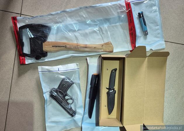 Sprawca kradzieży i przebicia opon w radiowozie zatrzymany