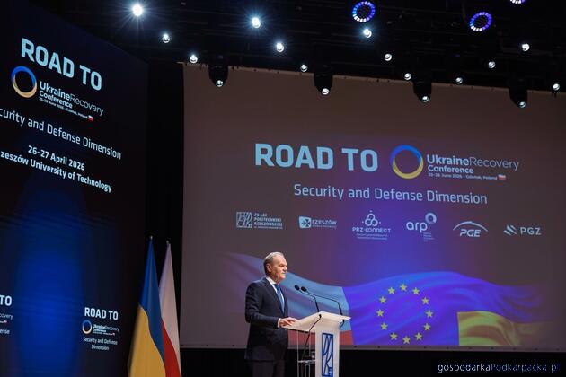 Premier Donald Tusk na otwarciu Konferencji URC 2026 w Rzeszowie. Fot. KPRM