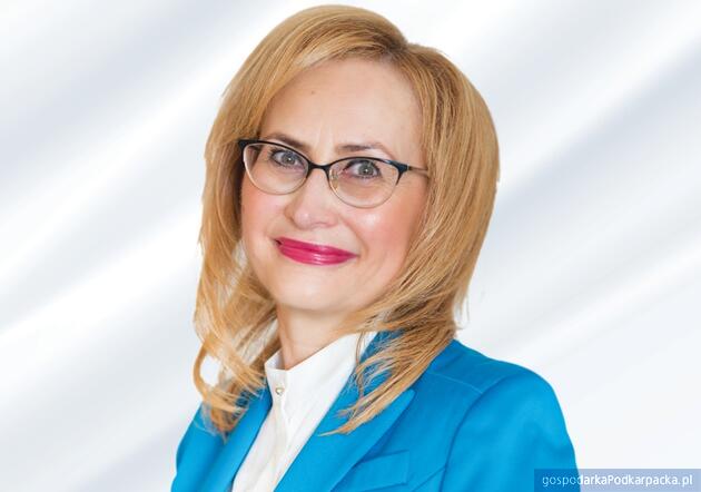 test Dr n. farm. Lucyna Samborska, zastępca prezesa Podkarpackiej Okręgowej Rady Aptekarskiej, członek Prezydium Naczelnej Rady Aptekarskiej w Warszawie. Fot. archiwum