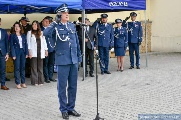 Awanse i odznaczenia w strzyżowskiej komendzie policji