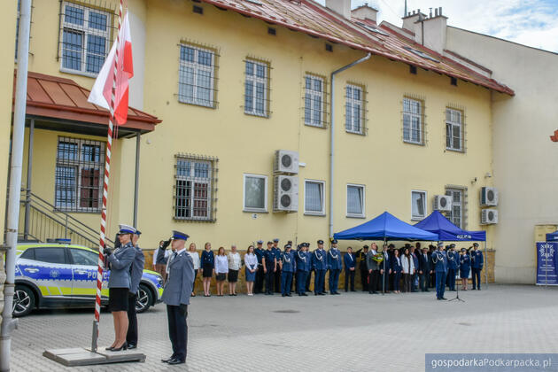 Awanse i odznaczenia w strzyżowskiej komendzie policji