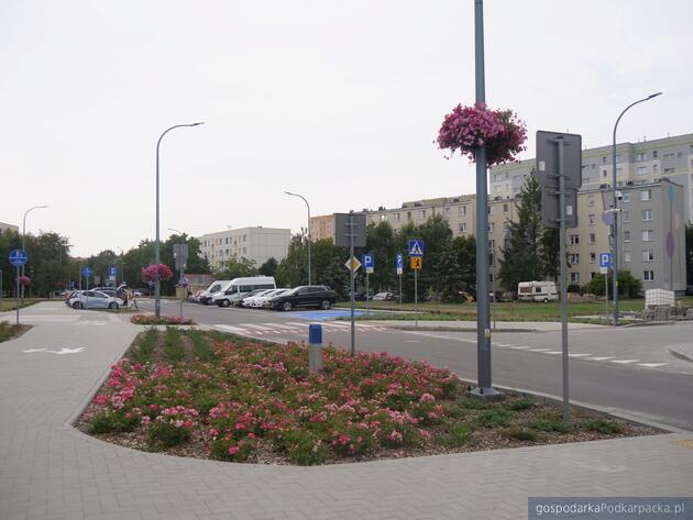 Kończy się przebudowa układu komunikacyjnego na osiedlu Poręby w Stalowej Woli