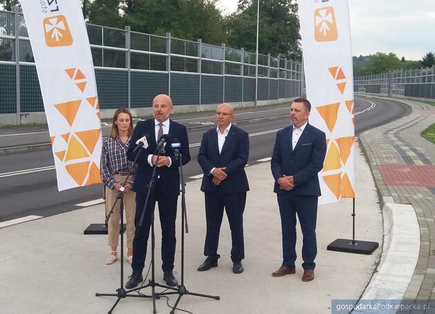 Rzesz&oacute;w otrzymał prawie 11 mln zł na drogowe inwestycje