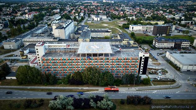 Lądowisko dla śmigłowc&oacute;w oraz parking wielopoziomowy przy szpitalu w Rzeszowie (ul. Lwowskiej)