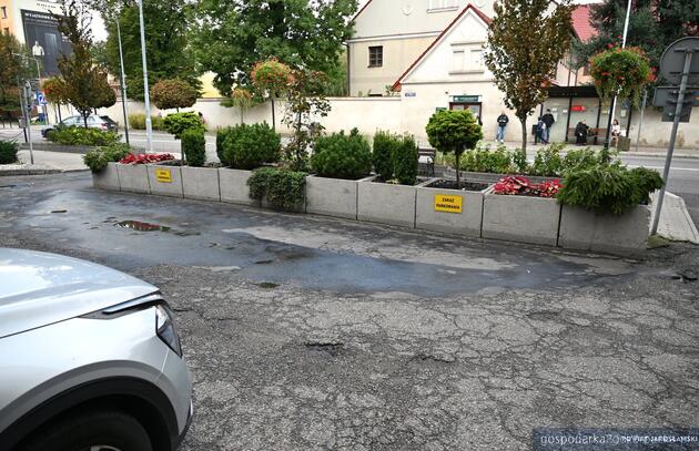 Wkr&oacute;tce rozpocznie się remont parkingu przy jarosławskim starostwie