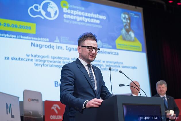 Wiceprezes PGE Dystrybucja Mariusz Podkański odebrał nagrodę jako przedstawiciel firmy