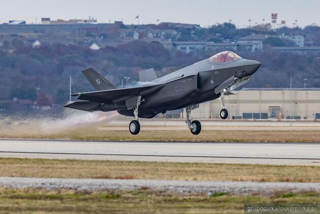 test Wiązki do myśliwca F-35 będą powstawać w PZL Mielec