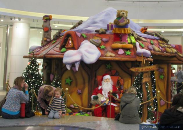 Prace sezonowe przed świętami Bożego Narodzenia