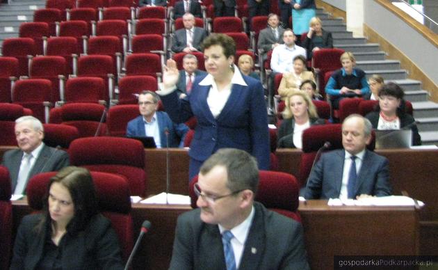 Ślubowanie składa Ewa Draus